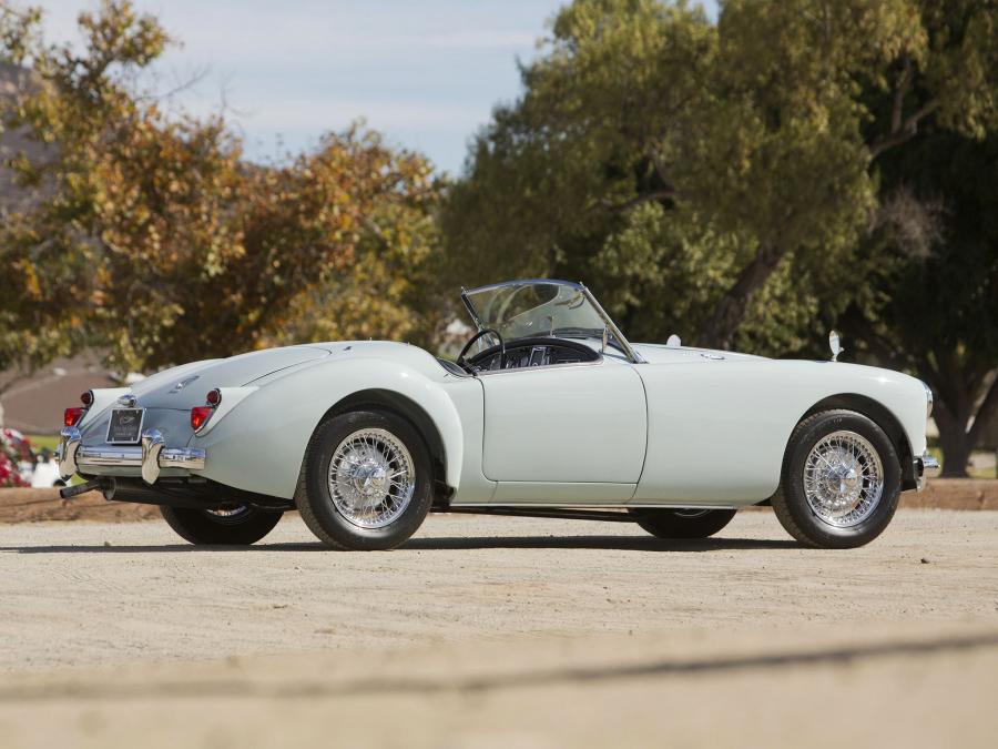  MGA 1600 Mk II Roadster 1960 года  (фото 14 из 19)